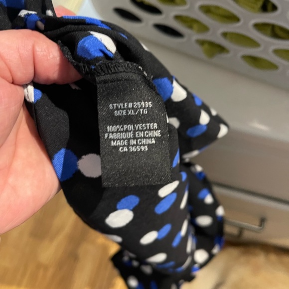 Polka dot blouse - Picture 2 of 4